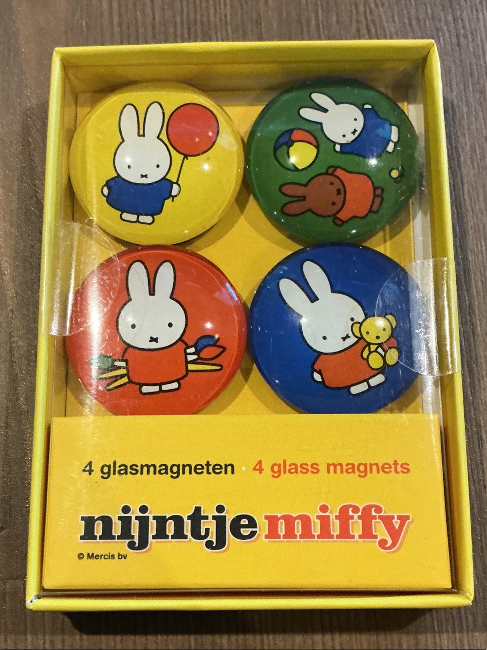 Nijntje x Miffy Collectible Glass Magnet Set